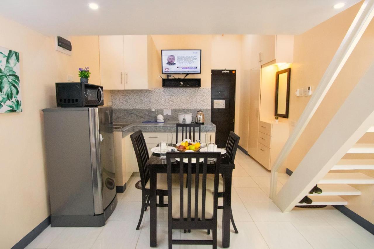 Rosetta Guest House Ormoc Exterior photo